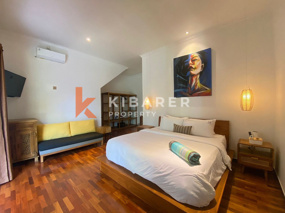 Gorgeous Three Bedroom Villa walking distance to Canggu Beach — image 12