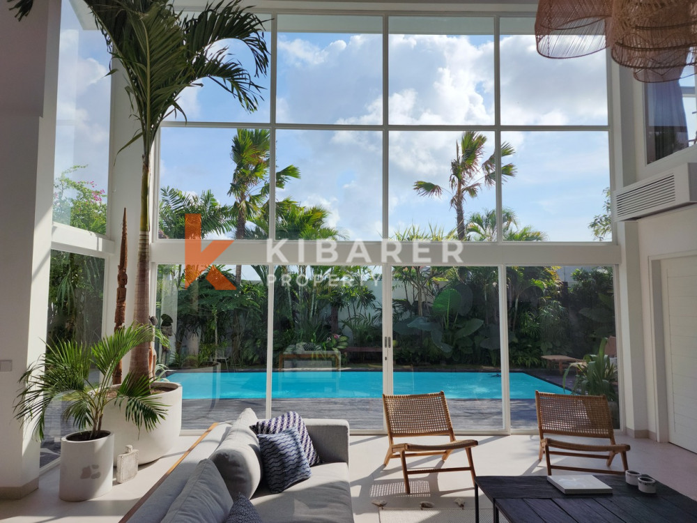 Stunning Three-Bedroom Villa with Enclosed Living Room Located in Canggu — image 2