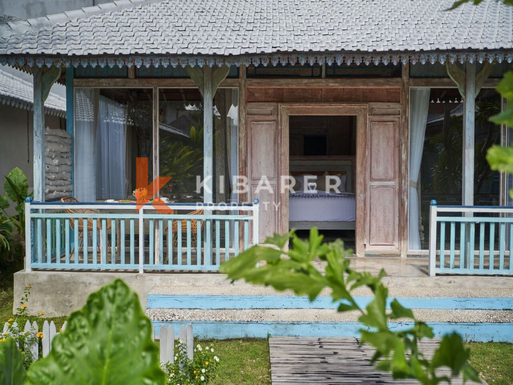 Stylish One Bedroom Complex Villa Shared Pool Located in Batu Belig — image 3
