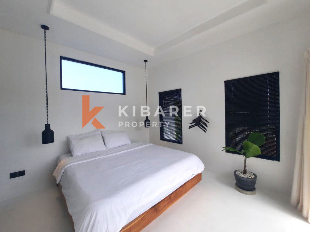 Modern Three-Bedroom Villa with Enclosed Living Space in Canggu — image 14
