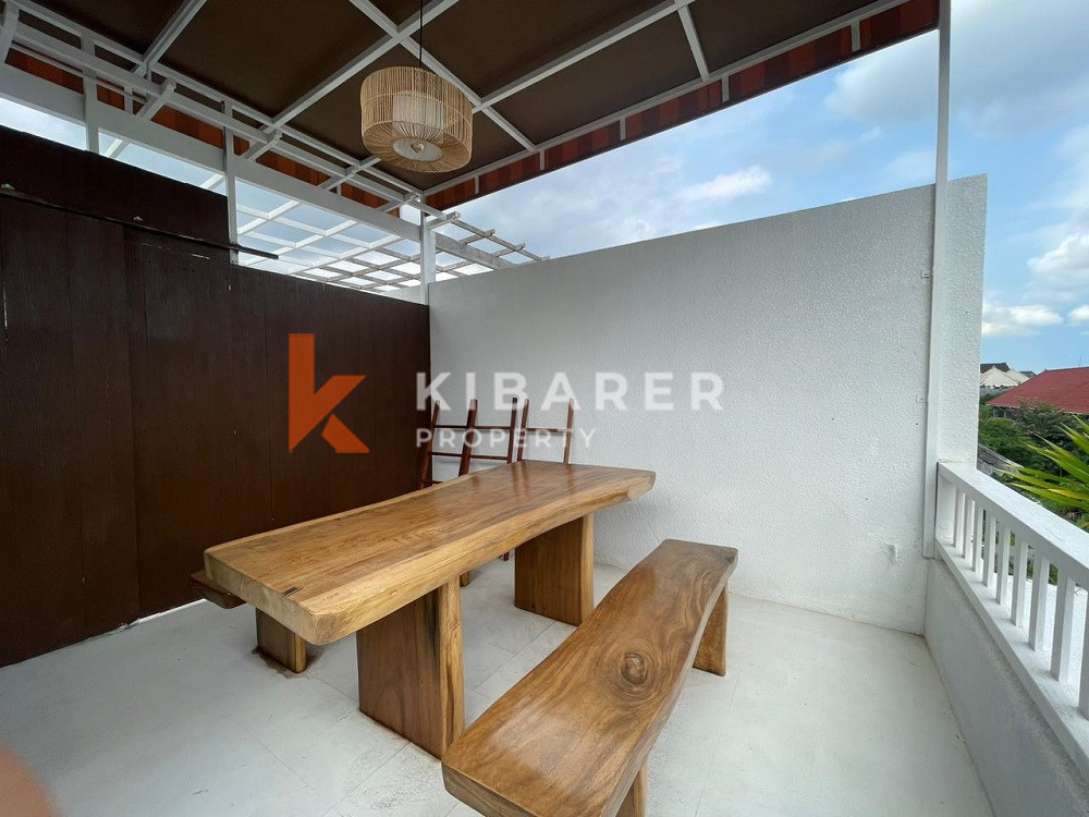 Newly Renovated Three Bedroom Villa walking distance to Canggu Beach — image 12