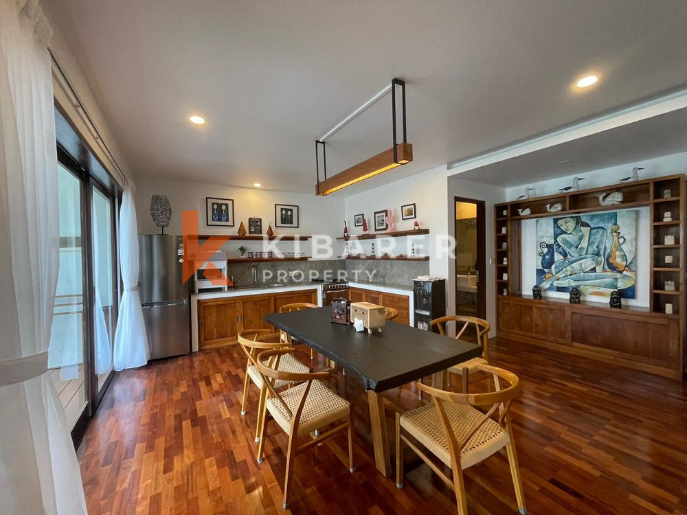 Newly Renovated Three Bedroom Villa walking distance to Canggu Beach — image 3