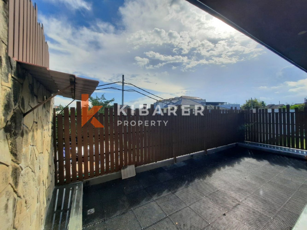 Modern Loft Villa with Two Bedrooms and Open Living Room Located in Legian — image 8