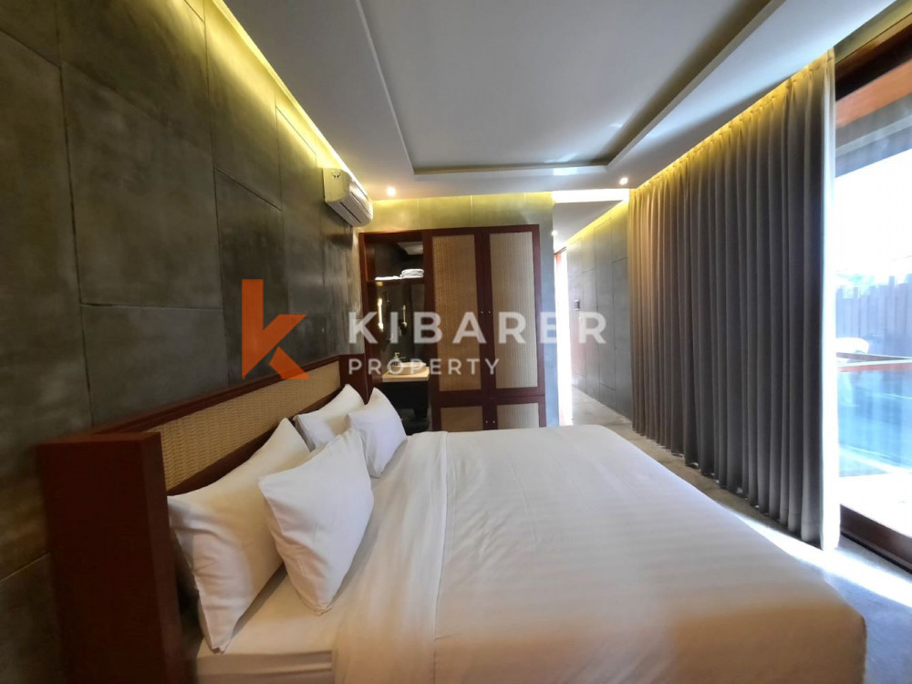 Modern Loft Villa with Two Bedrooms and Open Living Room Located in Legian — image 9