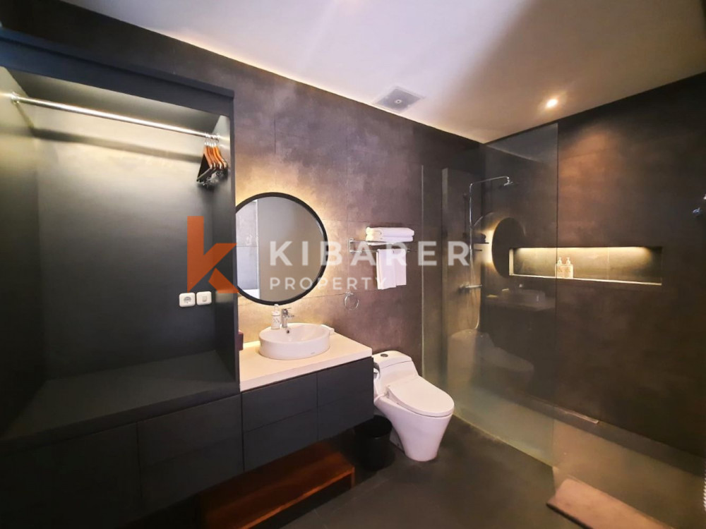 Cozy Two-Bedroom Villa Complex with Open Living Room in Kuta — image 6