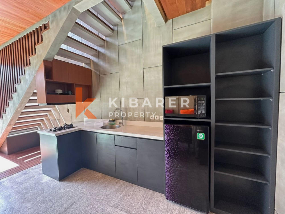 One-Bedroom Loft Villa with Open Living Room in Kuta — image 2