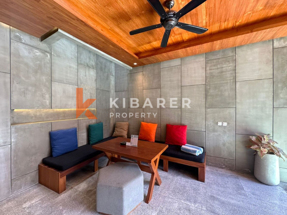 One-Bedroom Loft Villa with Open Living Room in Kuta — image 3