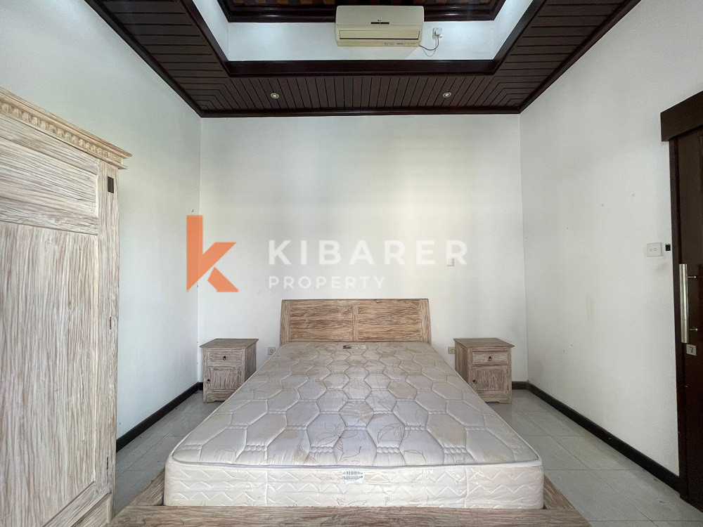 Cozy Two Bedroom Villa located in quiet Kerobokan area ( minimum 2 years contract ) — image 14
