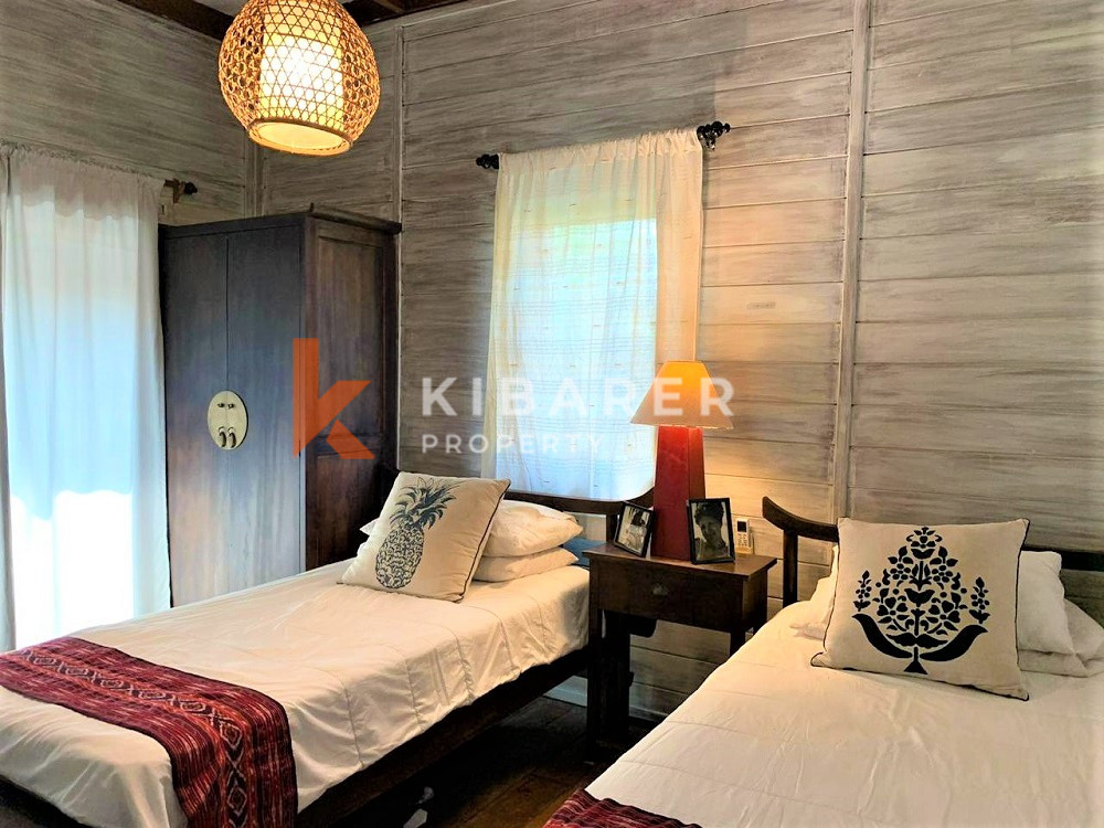 Near The Beach Beautiful Four Bedroom villa Located In Berawa — image 15