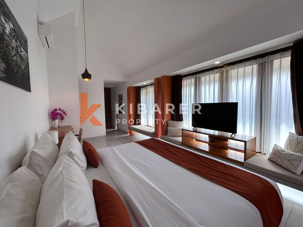 Beautiful Two-Bedroom Open Living Room Villa Strategically Located in Seminyak — image 12