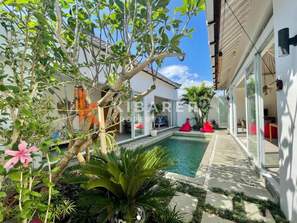 Peacefully Two Bedroom En-closed Living Villa Situated in Kerobokan — image 3