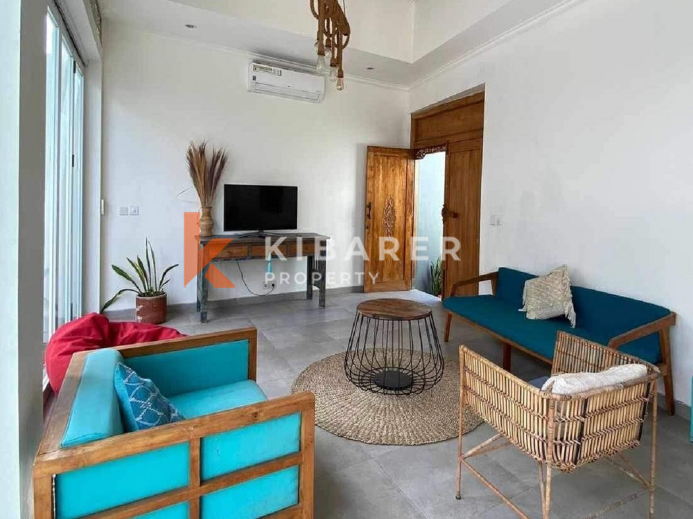 Peacefully Two Bedroom En-closed Living Villa Situated in Kerobokan — image 2