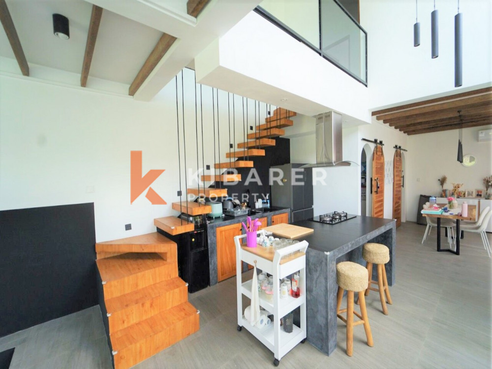 Stylish Two Bedroom Enclosed Living Room Villa Set in Padonan — image 3