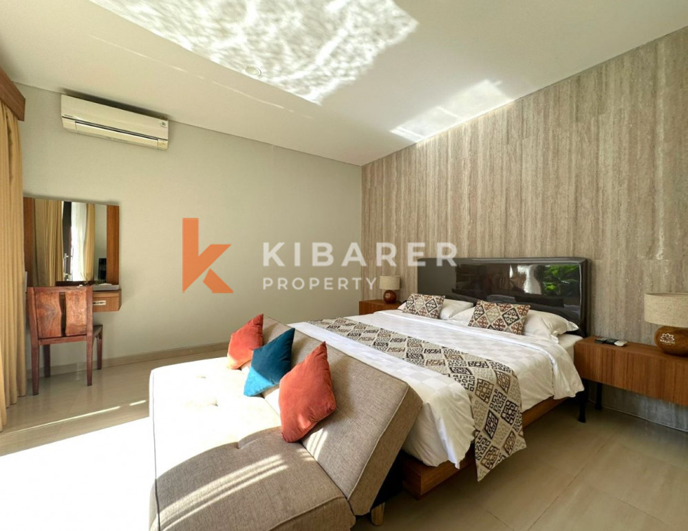 Beautiful Three-Bedroom Private Guest Villa in Jimbaran — image 7