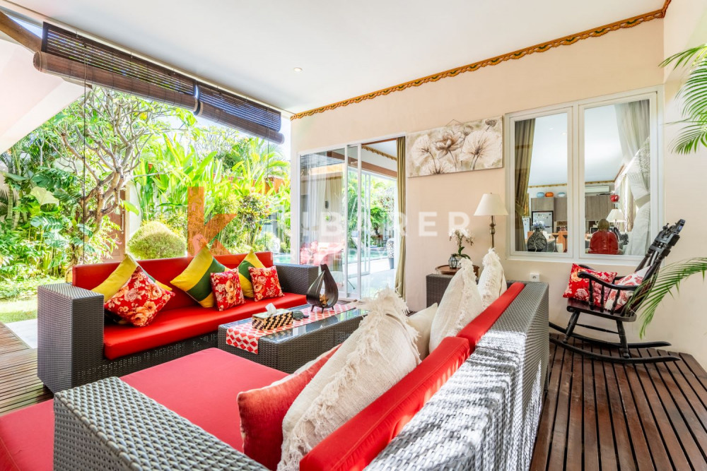 Peaceful Three-Bedroom Enclosed Living in a Villa Complex Located in Seminyak — image 4