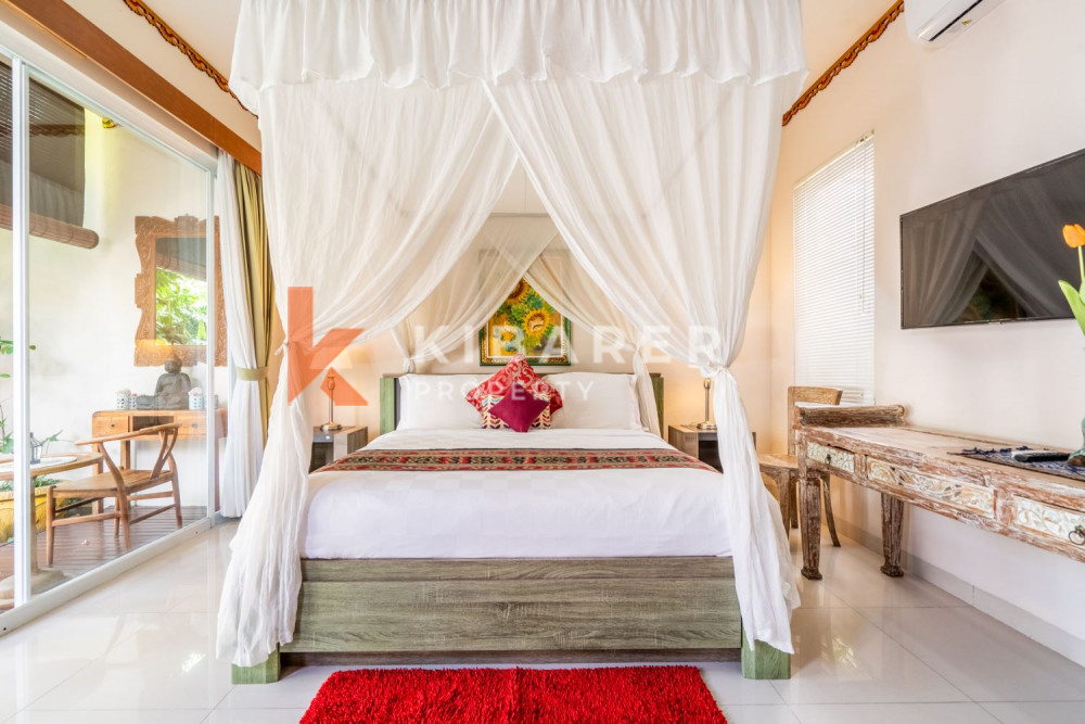 Peaceful Three-Bedroom Enclosed Living in a Villa Complex Located in Seminyak — image 11