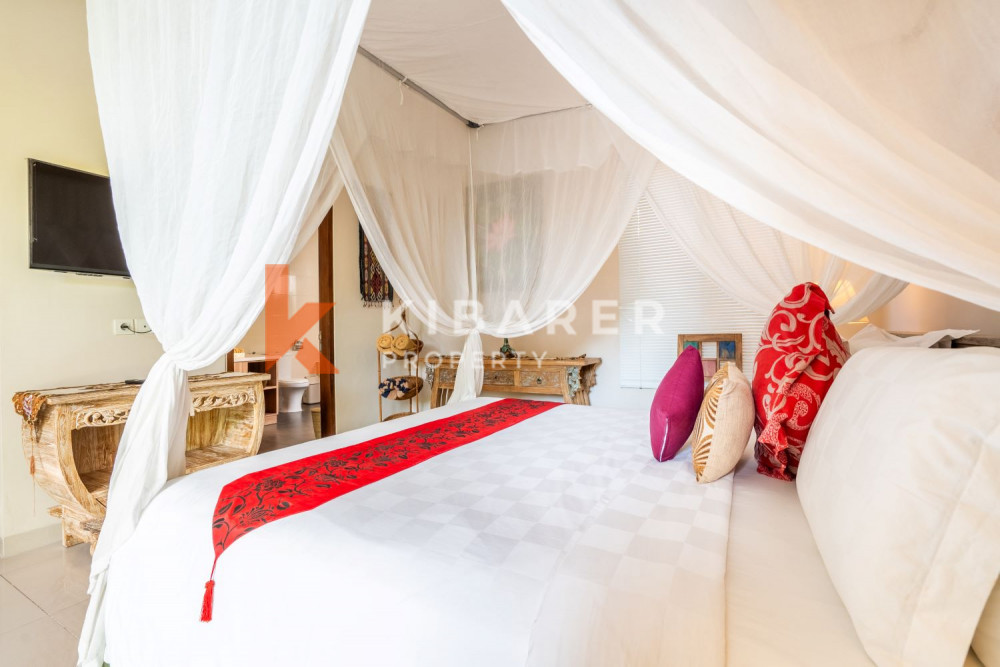 Peaceful Three-Bedroom Enclosed Living in a Villa Complex Located in Seminyak — image 18