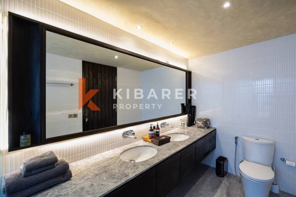 Modern Two-Bedroom Industrial Villa Located in Ungasan — image 13