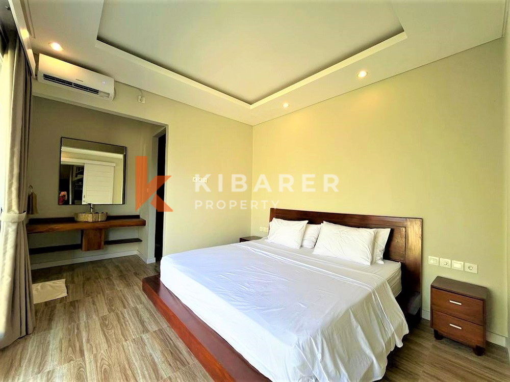 Classic Two Bedrooms Enclosed Living Villa Situated In Padonan-Canggu — image 16