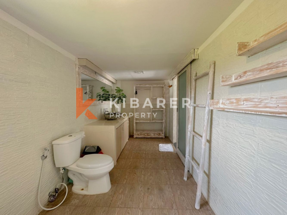 Seven Bedroom Great Location Open Living Villa in Berawa Canggu — image 17