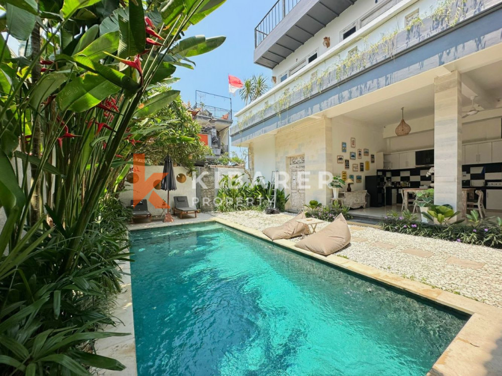Seven Bedroom Great Location Open Living Villa in Berawa Canggu — image 19