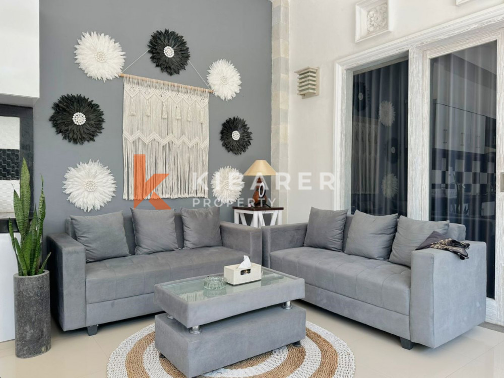 Seven Bedroom Great Location Open Living Villa in Berawa Canggu — image 4