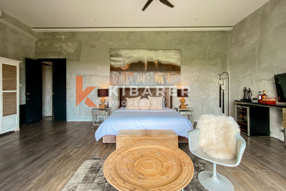 Stunning Four Bedroom Enclosed Living Villa Nestled in Berawa — image 13