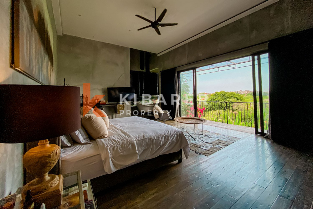 Stunning Four Bedroom Enclosed Living Villa Nestled in Berawa — image 15