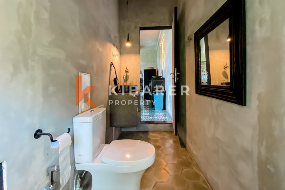 Stunning Four Bedroom Enclosed Living Villa Nestled in Berawa — image 18
