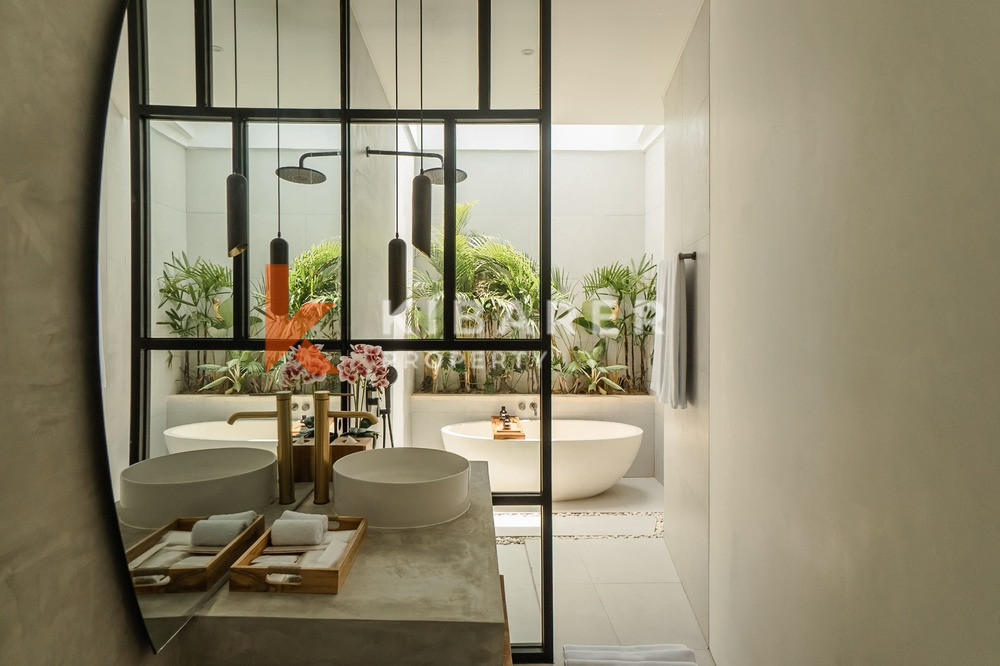 Stunning Four-Bedroom Villa Within Walking Distance to Pererenan Beach — image 13