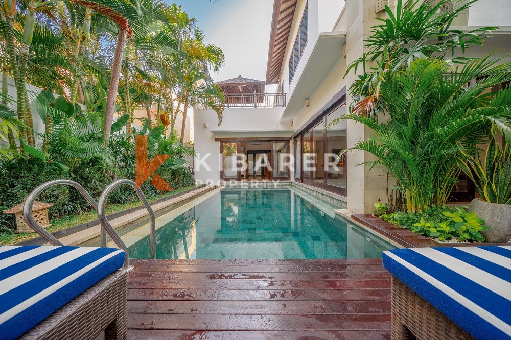 Stylish Two-Bedroom Closed Guest Villa with Pool Located in Bumbak