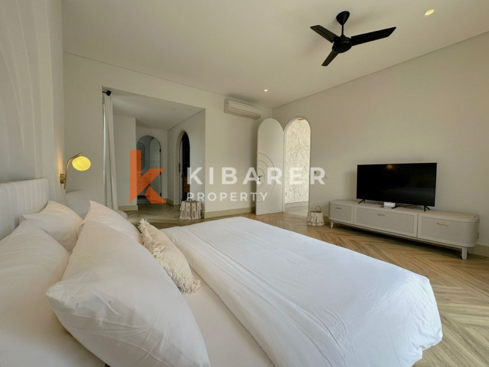 New Luxury Five-Bedroom Villa Located in Central Canggu — image 15