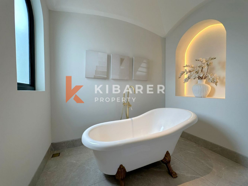 Brand New Five-Bedroom Luxury Villa Located in Central Canggu — image 19
