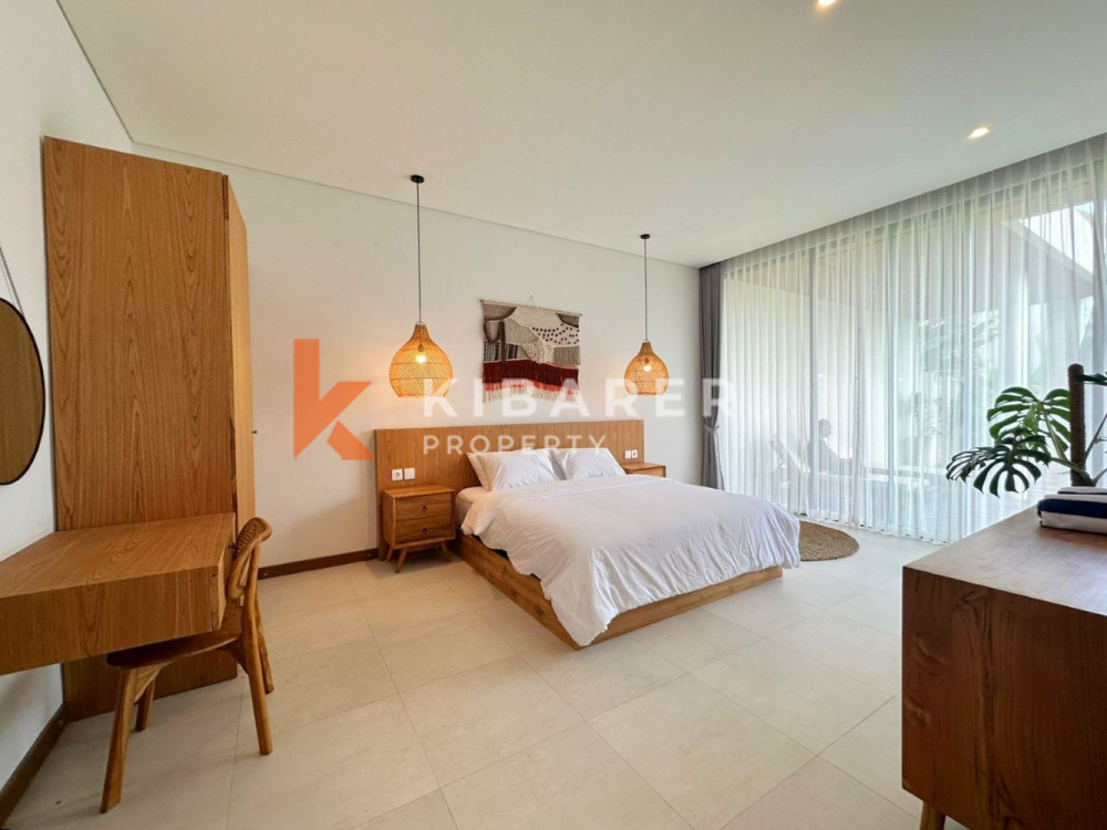 Brand New Charming Three Bedroom Enclosed Living Villa in Pererenan — image 9