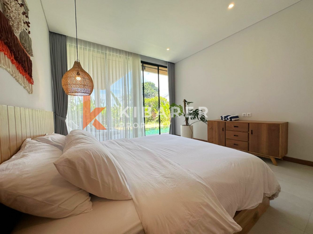 Brand New Charming Three Bedroom Enclosed Living Villa in Pererenan — image 10