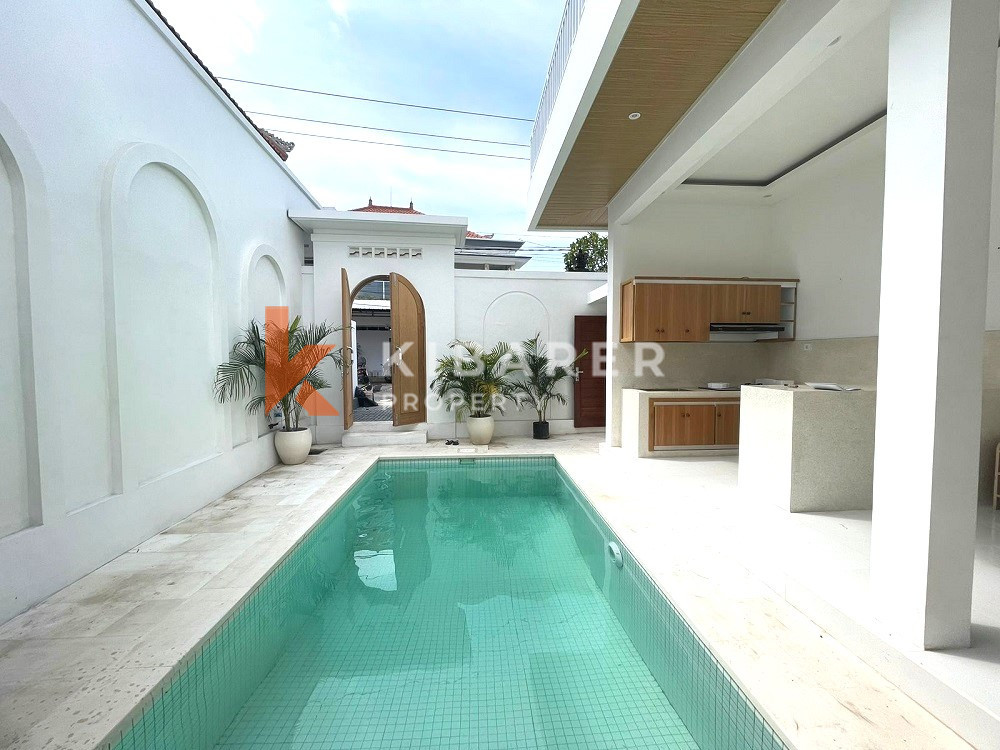 Brand New Three Bedroom Villa in Pererenan — image 11