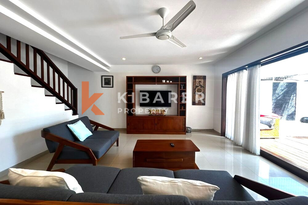 Three Bedroom Villa with best location and walking distance to Canggu Beach — image 7
