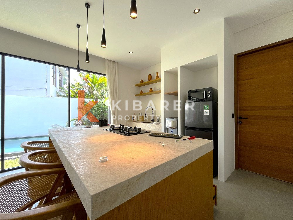 Stylish Two Bedrooms Closed Living Villa in Trendy Pererenan Area — image 8