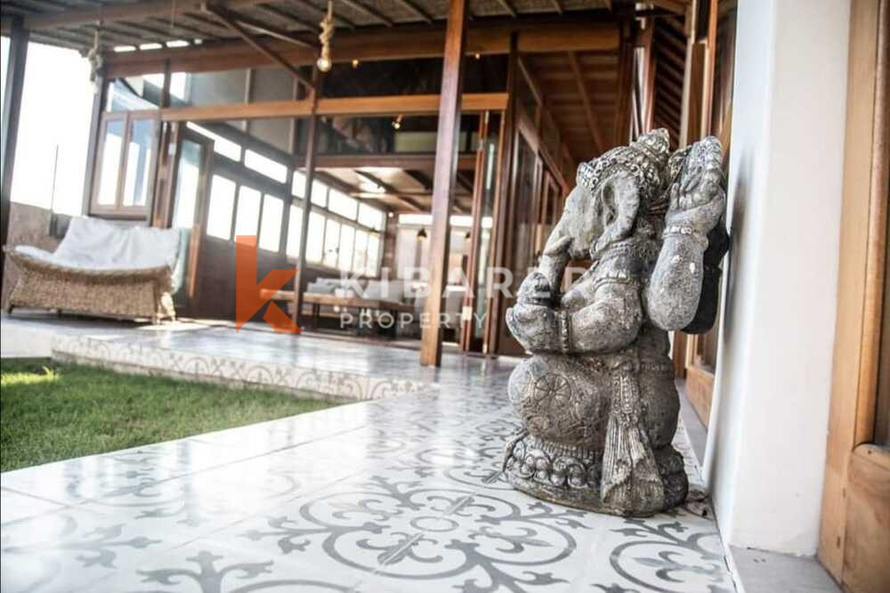 Beautiful Two Bedrooms Villa In Berawa In a Great Area In Canggu — image 5