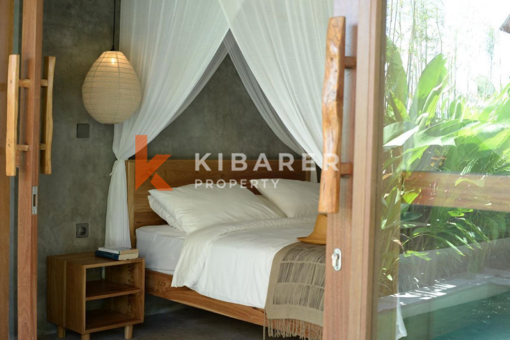 Wooden Two Bedroom Enclosed Living Villa in Cemagi — image 16