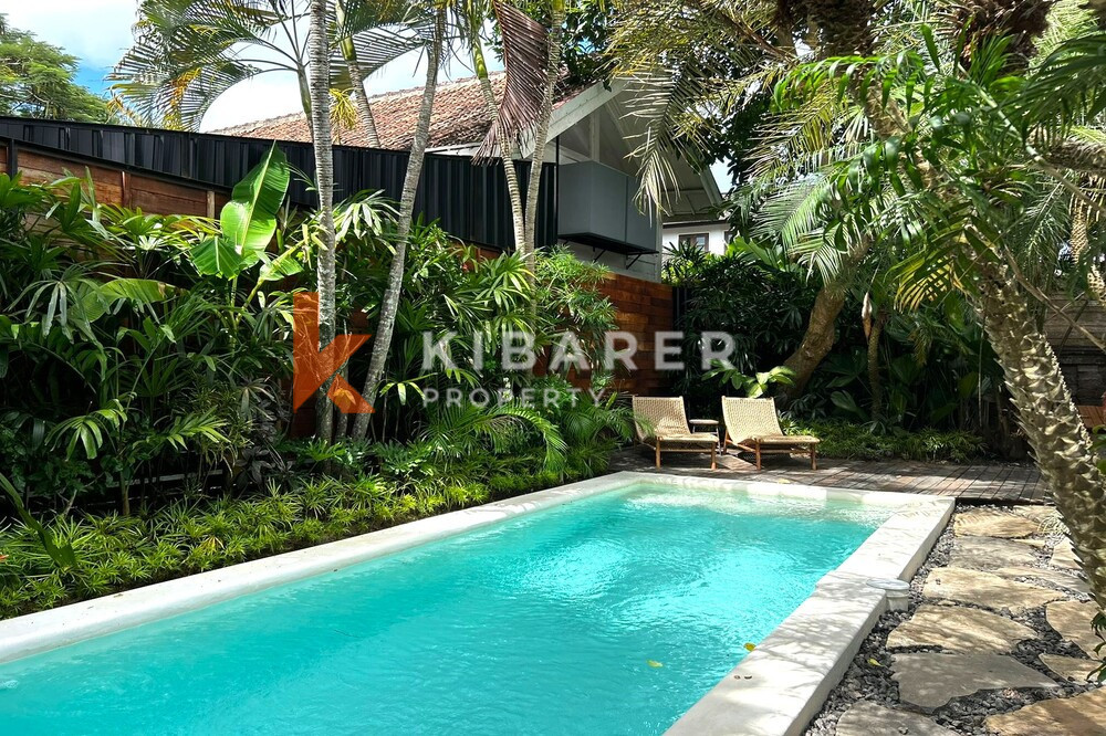 Stunning Three Bedroom Enclosed Living Joglo Villa in Canggu — image 3