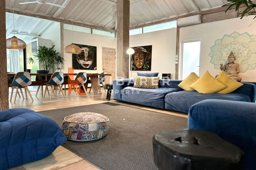 Stunning Three Bedroom Enclosed Living Joglo Villa in Canggu — image 8