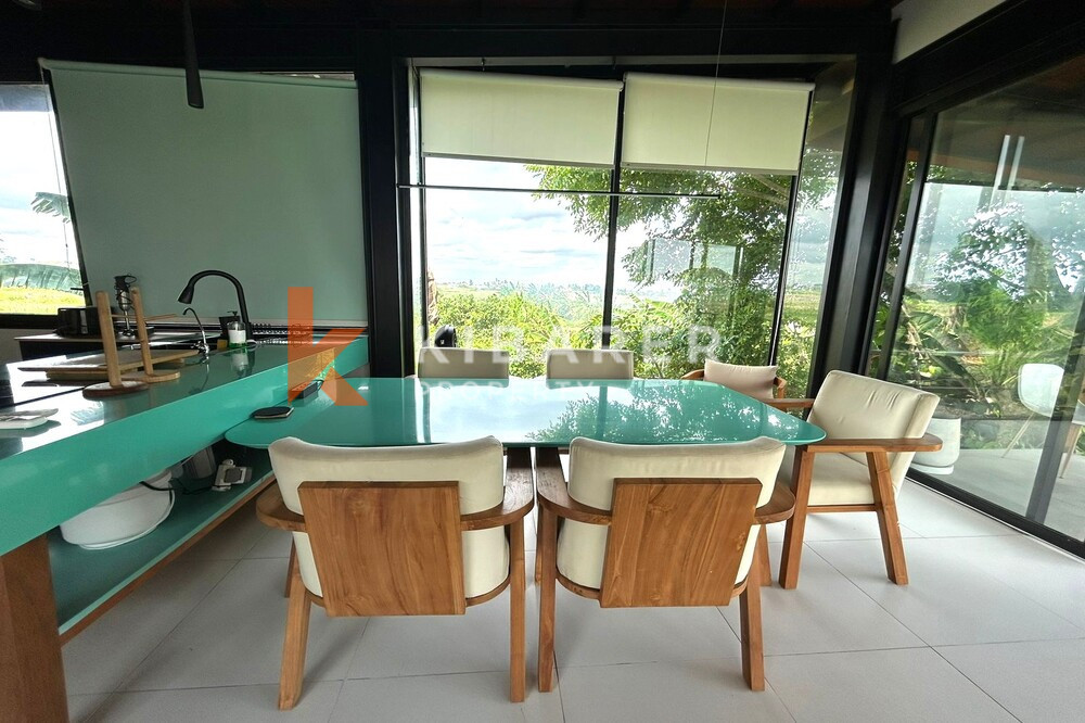 Beautiful Quiet Two-Bedroom Enclosed Living Room Villa in Seseh — image 11
