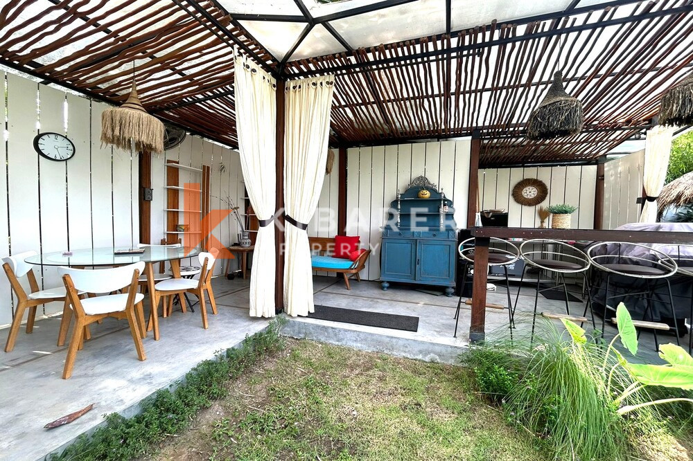 Beautiful Quiet Two-Bedroom Enclosed Living Room Villa in Seseh — image 8