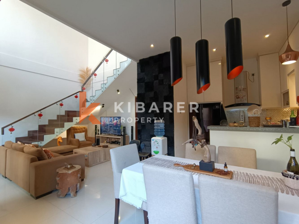 Three Bedroom Enclosed Living House in Denpasar — image 4