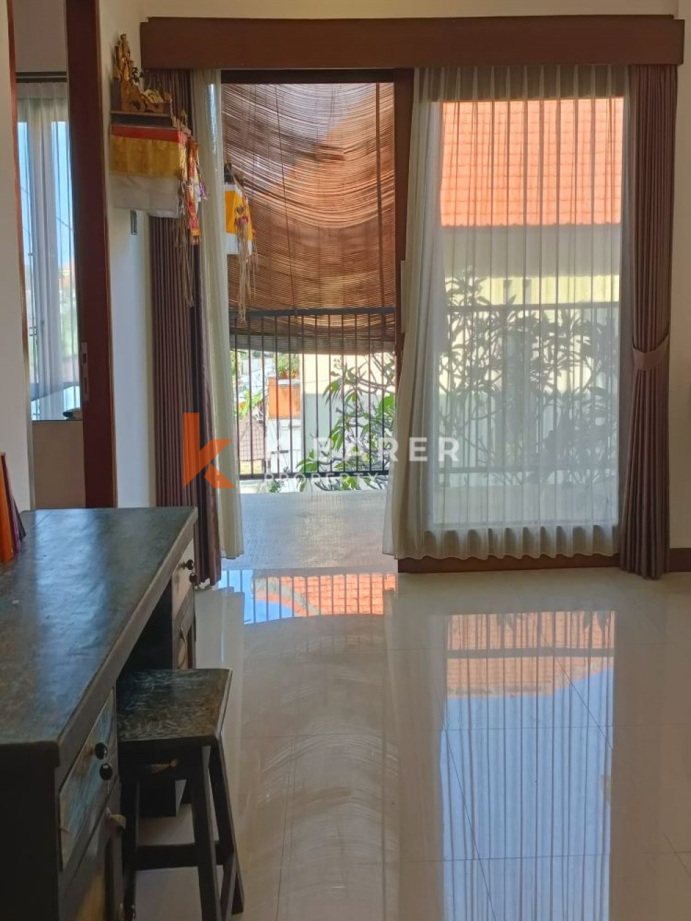 Three Bedroom Enclosed Living House in Denpasar — image 10