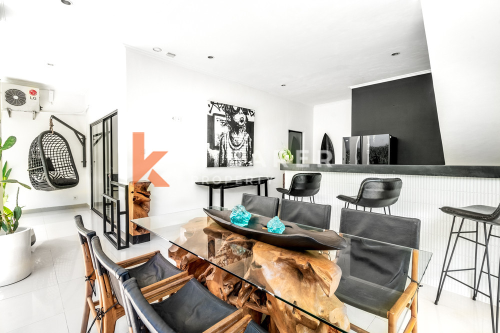 Stunning Three-Bedroom Scandinavian Open Living Room Villa in Canggu — image 8