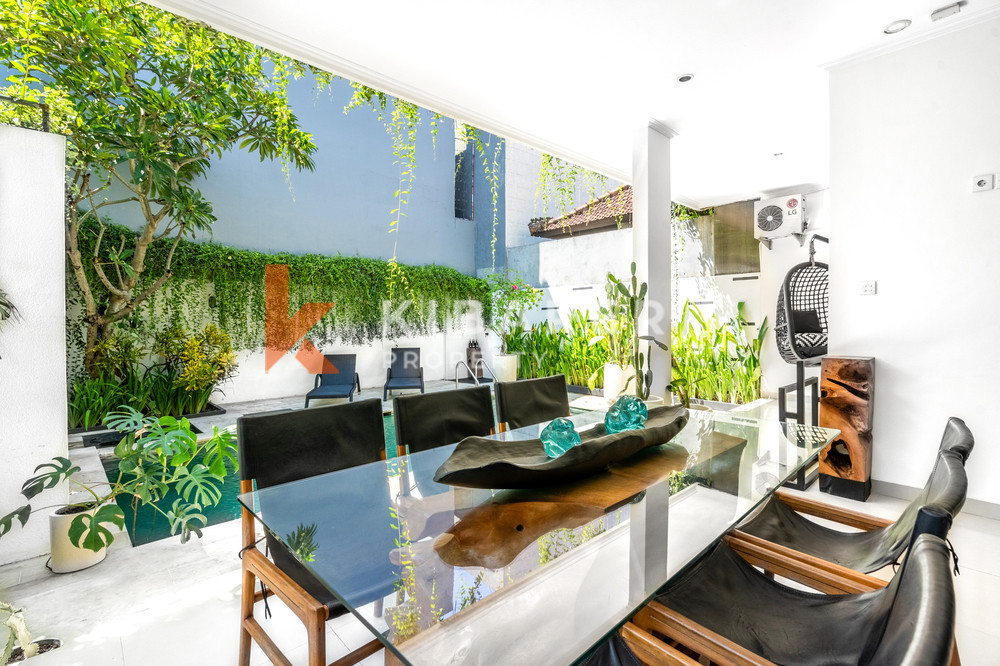 Stunning Three-Bedroom Scandinavian Open Living Room Villa in Canggu — image 9
