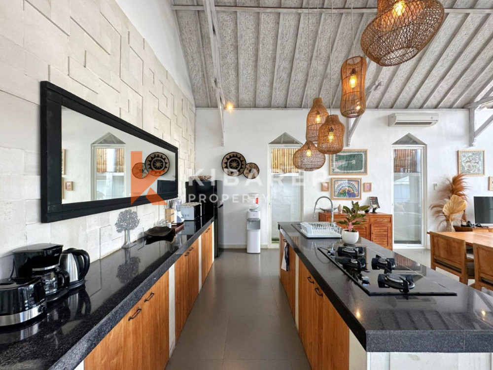 3-Bedroom Villa with Enclosed Living Area — image 6