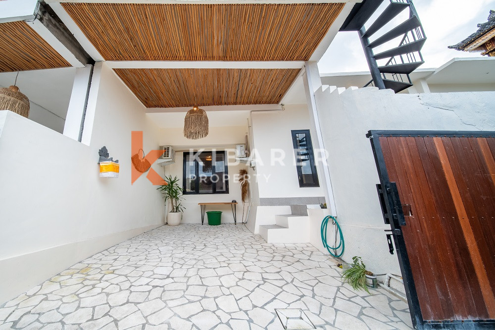 Cozy Stylish Three Bedrooms Villa with Rooftop in Canggu